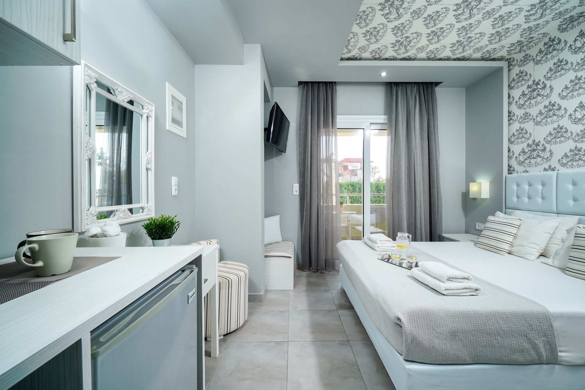 Double room pool view