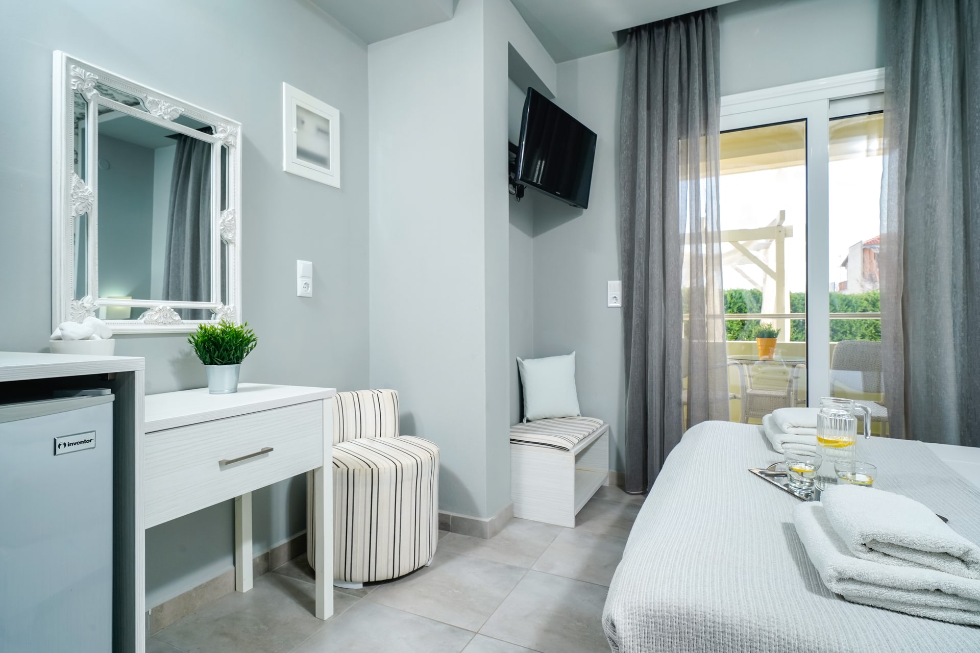 Double room pool view