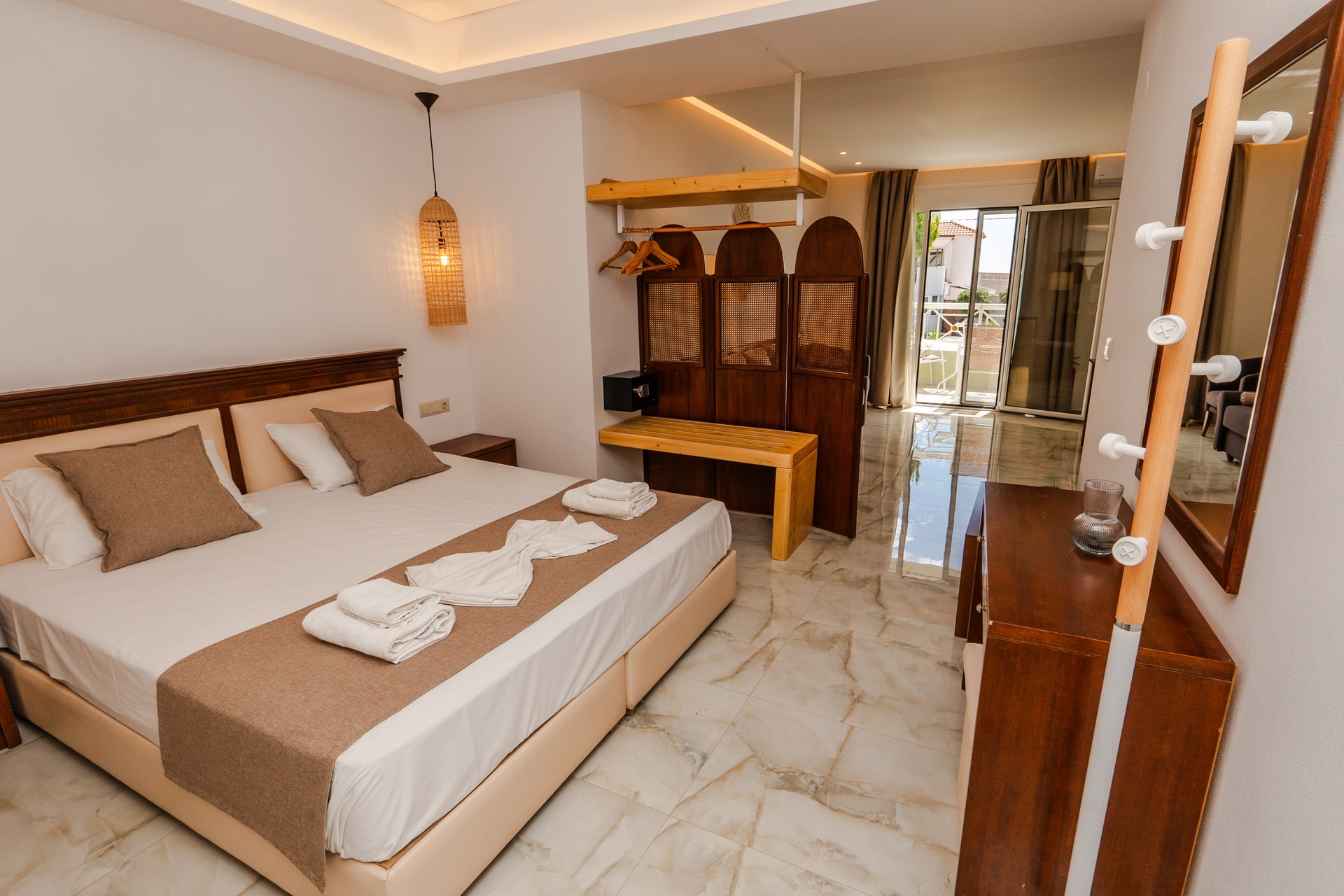 Quadruple studio ground floor