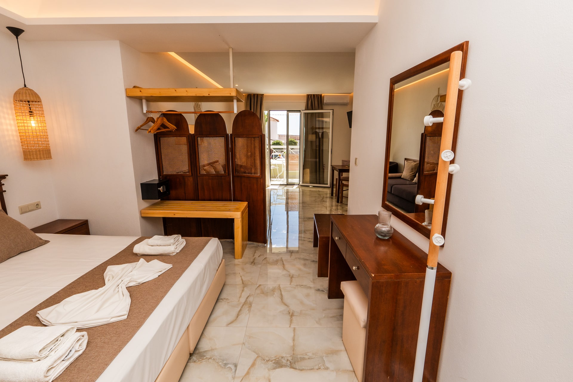 Quadruple studio ground floor