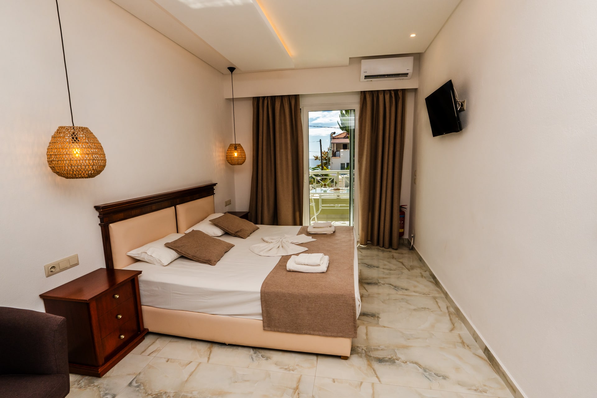 Quadruple studio ground floor