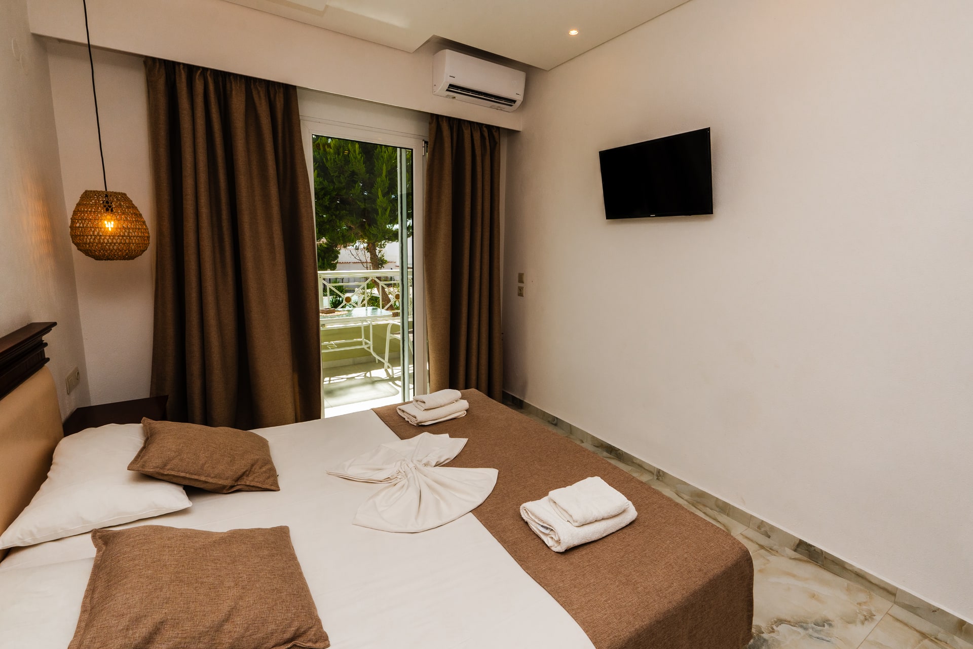 Quadruple studio ground floor