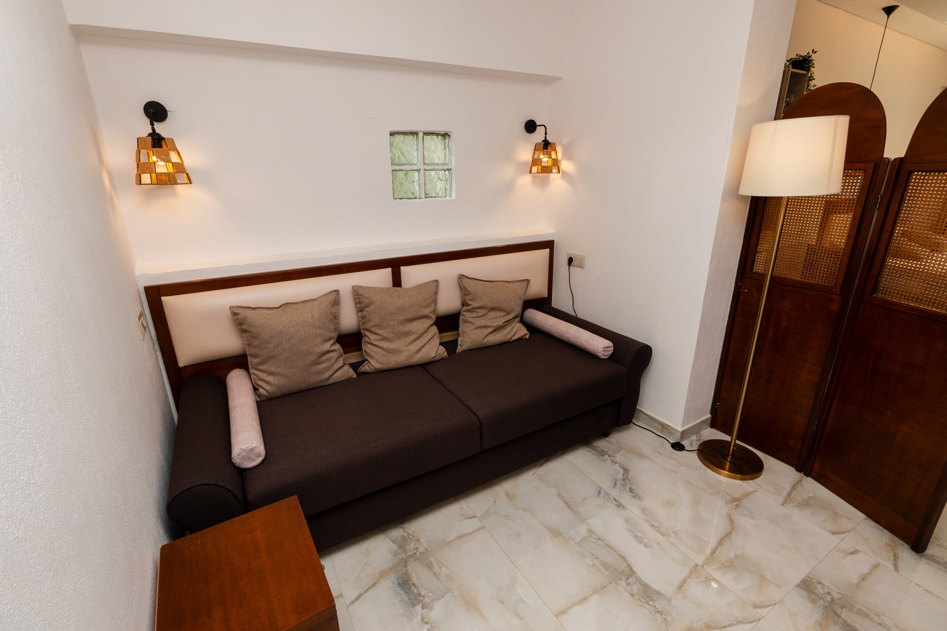 Quadruple studio upper floor